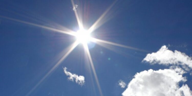 Parashikimi i motit, kohë me diell dhe temperatura 23°C