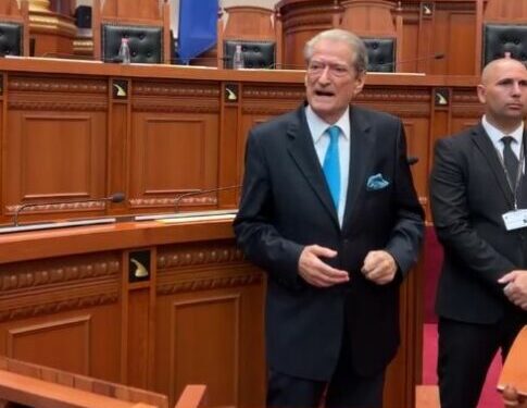 Berisha: Komisionet hetimore nuk lejohen për shkak se zbulojnë vjedhjet e qeverisë