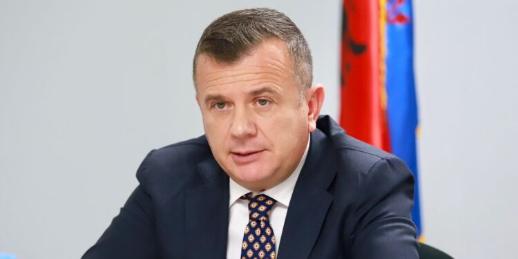Ministri Balla ka reaguar për ekstradimin drejt vendit tonë të Behar Bajrit
