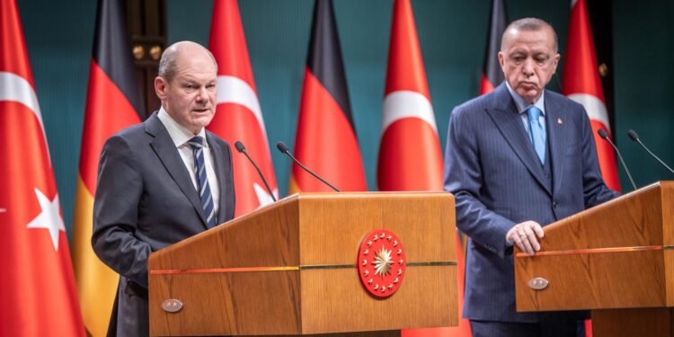 Scholz: Absurde që presidenti turk Erdogan e akuzon Izraelin për fashizëm
