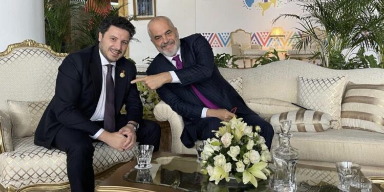 Dritan Abazoviç: Edi Rama e meriton të quhet ‘baba i kombit’