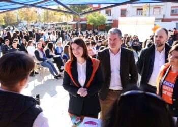 Ministrja Koçiu nga Vlora: Dhuna ndaj gruas nuk ka asnjë justifikim!