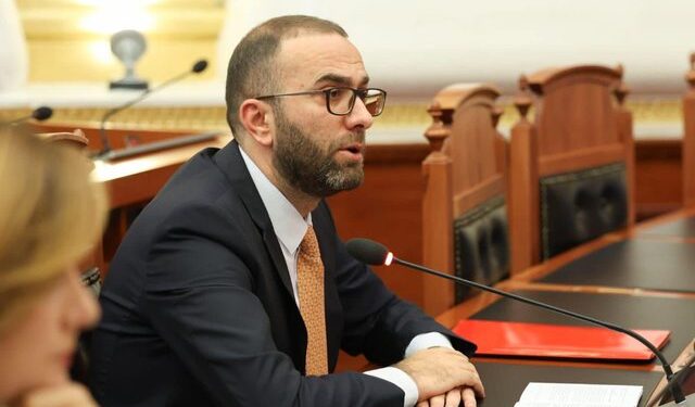 Bardhi: 12 ish-kryebashkiakëve dhe ish-deputetëve  janë hetuar nga SPAK