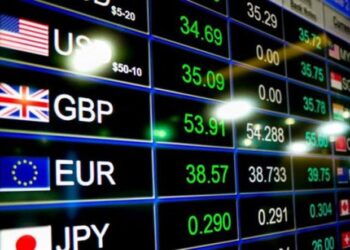 Këmbimi valutor 9 dhjetor, ja sa blihen e shiten dollari dhe euro