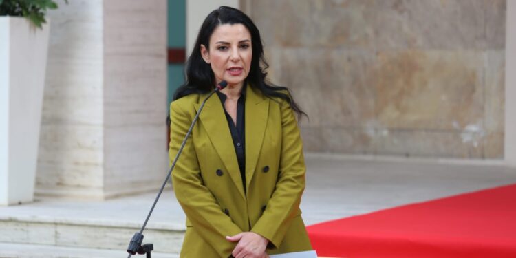 Balluku: Qeveria do të synojnë dixhitalizimin e procesit të prokurorimeve