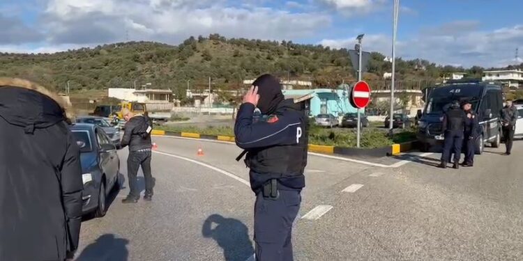 Vrasja e 41-vjeçarit Elton Javori, policia “blindon” hyrjen e Vlorës