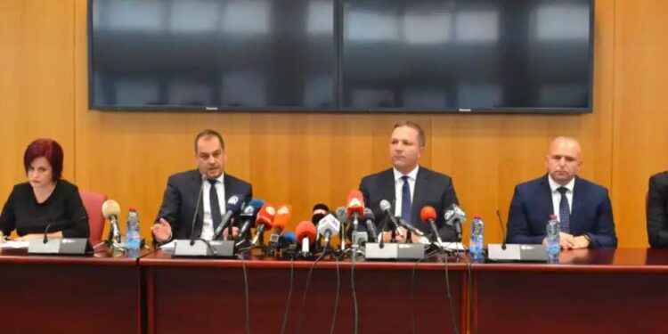 Zbardhet vrasja e 14-vjeçares në Shkup, i akuzuar dhe babai i saj