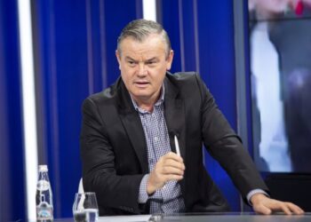 Nikoll Lesi: Fundi pa lavdi i Sali Berishës