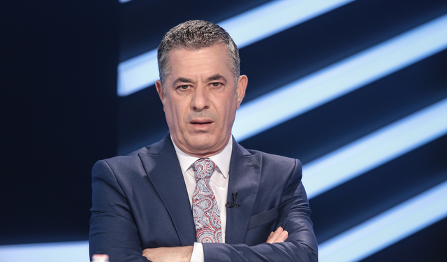 Lorenc Vangjeli: Ndëshkimi i Ben Blushit si komplotist