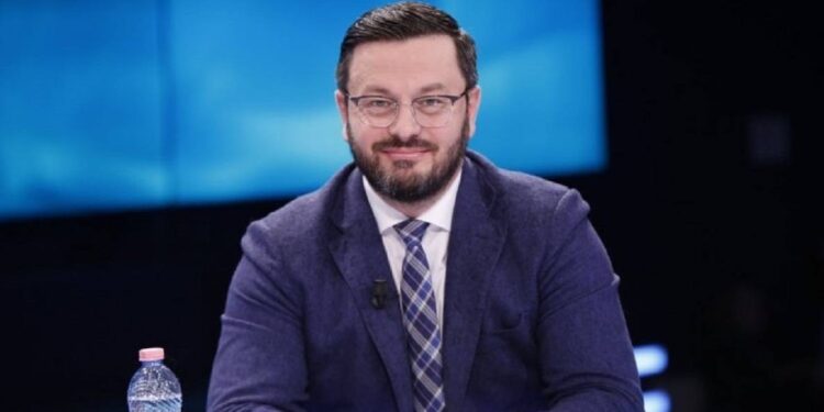 Plarent Ndreca merr mandatin e Arben Ahmetajt, Këshilli i Mandateve mblidhet për…