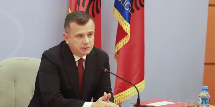Dhunohen 3 shqiptarë në Mali të Zi, Balla komunikim urgjent me homologët
