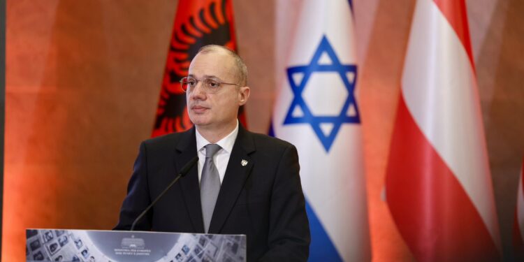 Ministri Hasani: Vlerësoj përpjekjet e popullit shqiptar në shpëtimin e hebrenjve