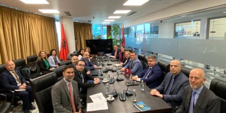 Prokurorë të SPAK takojnë përfaqësues të USKOK dhe OPDAT