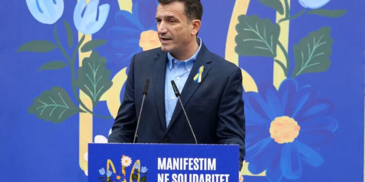 2-vjetori i luftës në Ukrainë; Veliaj: Gjithmonë pranë popullit ukrainas