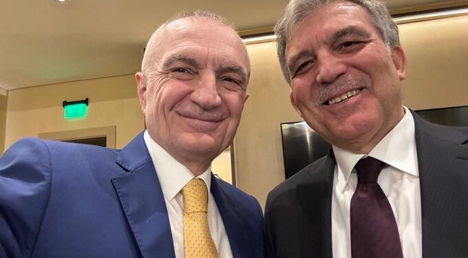 Ilir Meta takohet me ish-Presidentin e Turqisë, Abdullah Gül
