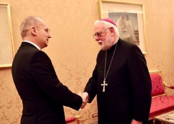 Vigjilje e Pashkëve Katolike/ Ministri i Jashtëm, Hasani vizitë në Vatikan