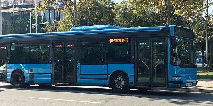 Veliaj: E nisim me tre linja autobusi, për të transformuar transportin urban në qytet