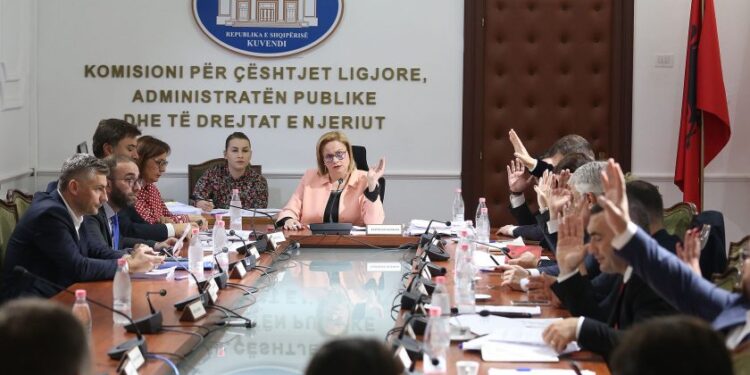 Komisioni i Ligjeve vendos zgjatjen me një vit për Investimet strategjike