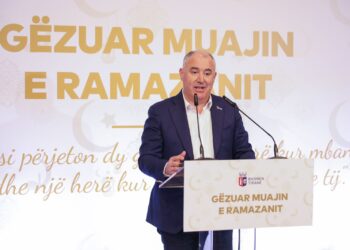 Bashkia e Tiranës shtron darkën e iftarit me shoqatat myslimane dhe myftininë