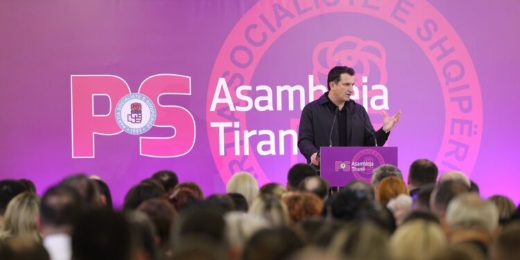 Mblidhet Asambleja e PS së Tiranës, Veliaj: Krenar për të rinjtë që na janë bashkuar