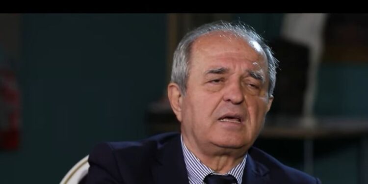 Prof. Irakli Koçollari: Papandreu filloi përgatitjet për heqjen e Ligjit të Luftës