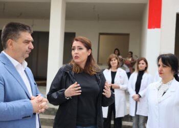 Shkolla “Naim Frashëri”, Manastirliu në Fier: Hapim kantiere në 40 objekte arsimore