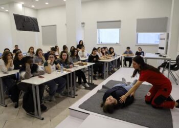Studentët e WBU trajnohen për t’iu përgjigjur urgjencave mjekësore