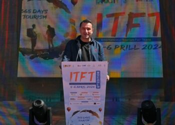 Veliaj: “Të bëhemi të gjithë bashkë dhe të shërbejmë si agjentë marketingu për…