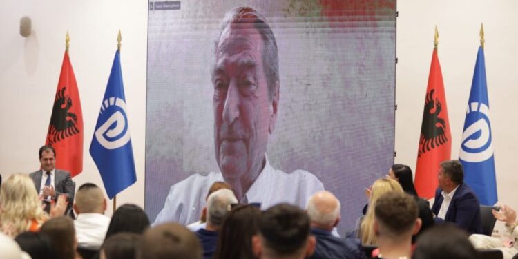 Berisha: Në Shqipëri biznesi dominohet nga një grup oligarkësh të lidhur me qeverinë