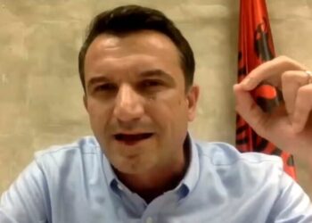 Veliaj i bashkohet mbledhjes së Këshillit Bashkiak