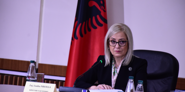 Nikolla letër DASH, kërkon asistencë për ngritjen e Komisionit për Dezinformimin