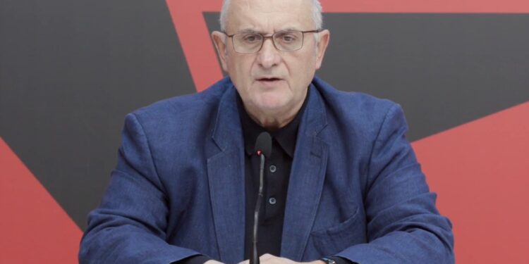 Petrit Vasili: Gjeneral Lisi mori dhuratë 30 mijë metra tokë nga trafikanti