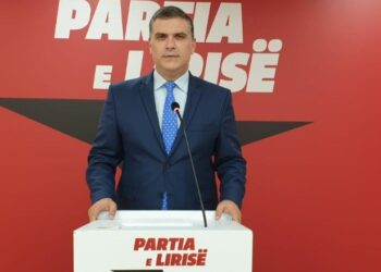 Tedi Blushi publikon rezultatet e votimit për Kryesinë e re të PL