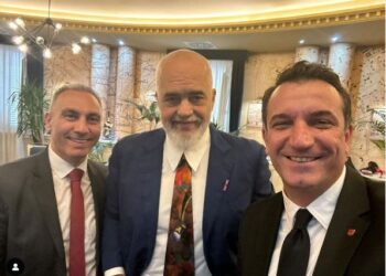 Pas nderimit të Ali Ahmetit, Rama në zyrën e Veliajt/ Artan Grubi publikon foton