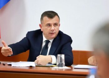 Ministri Balla publikon pamjet e operacionit të SPAK