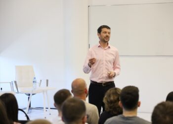 WBU me një program unik Mjekësie, në bashkëpunim me Universitetin e Cambridge