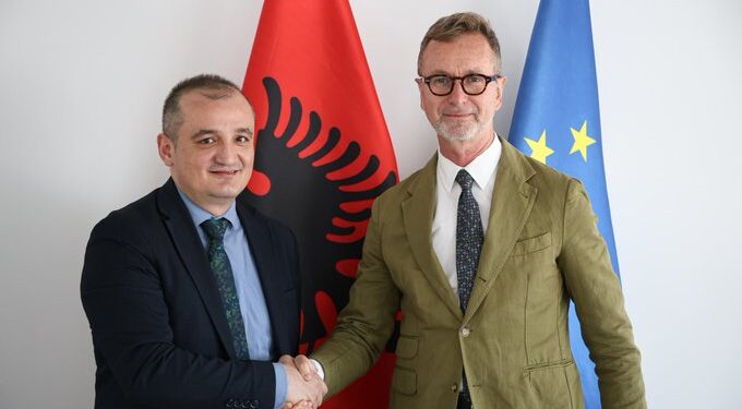 Ambasadori i BE, Gonzato takim me kreun e Kontrollit të Lartë të Shtetit