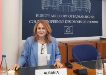 Gjyqtarja e Gjykatës Kushtetuese, Elsa Toska jep dorëheqjen