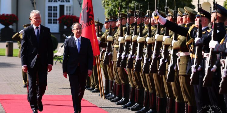 Presidenti Begaj në Lituani, takim me homologun Nauseda: Forcojmë bashkëpunimin!