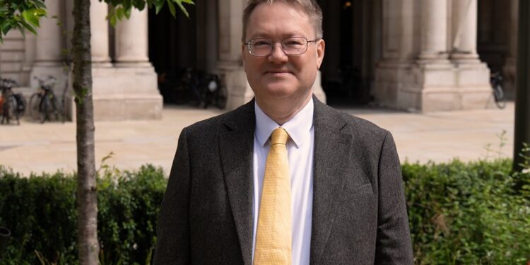 Ambasadori britanik në Tiranë Nick Abbott
