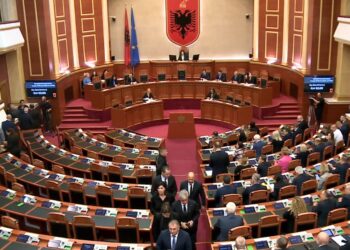 Spiropali: Bogdanin do e kujtojmë si ekselentin/ PD në zi, largohet pas…