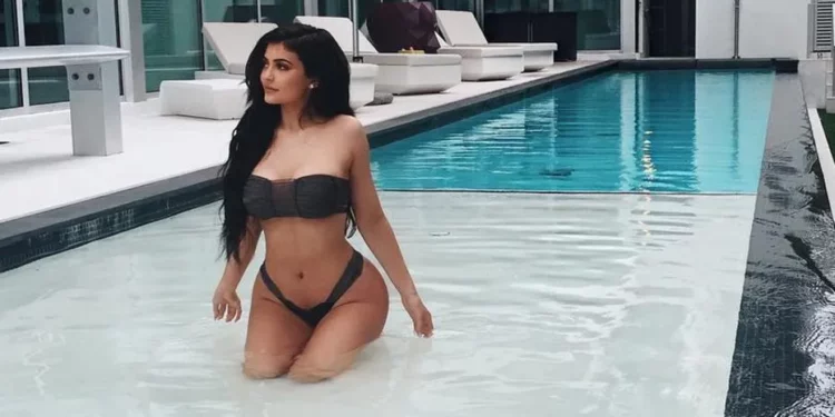 Kylie Jenner bën ndryshimin drastik në pamje