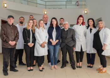 Ministrja Koçiu: Shërbim dentar falas edhe të shtunën e parë të çdo muaji për të moshuarit