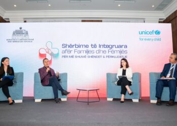 Ministrja Koçiu: Shërbime të integruara dhe gjithëpërfshirëse socio-shëndetësore në banesë për fëmijën dhe familjen