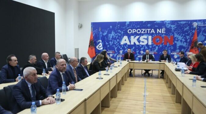 Grupi Parlamentar i PD kallëzon në SPAK Ramën dhe 72 deputetë të PS,