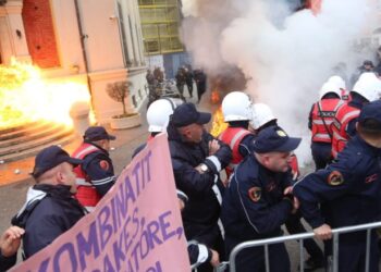 I arrestoi narko policia, Gjykata vendos masën ‘detyrim paraqitje’ për 3 protestuesit
