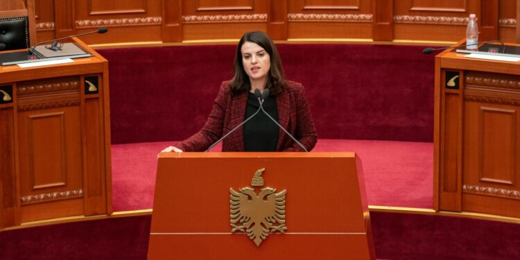 Buxheti i MSHMS për 2025, Koçiu: Mbështetje 62 mijë familjeve me ndihmë ekonomike