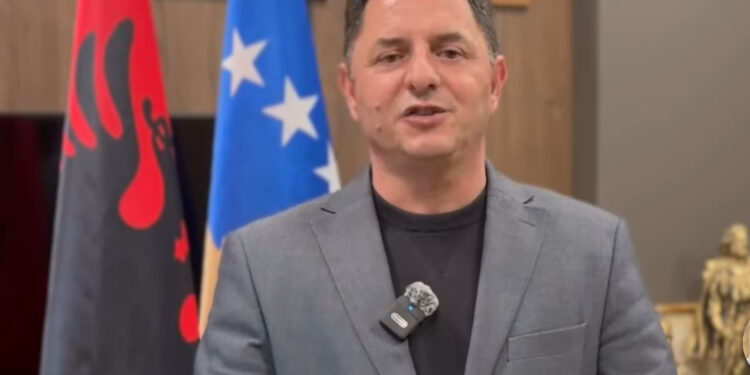 Malisheva i bashkohet festës së madhe në Tiranë