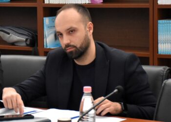 Udhërrëfyesi i Shqipërisë mbi Potencialin e Lëndëve të Para Kritike dhe Strategjike /AKBN angazhon ekspertët më të mirë