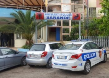 “Pse na sheh?”/ Tre të rinj rrahin me sende të forta një 19-vjeçar